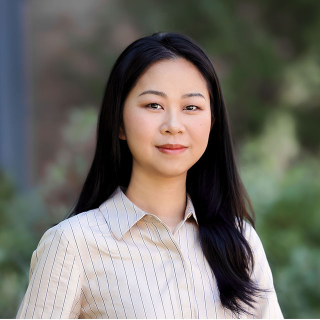 Portrait of Rui (Zoey) Hu